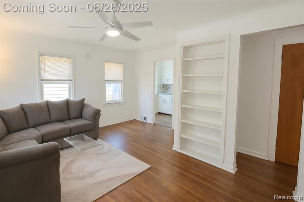 607 Chalmers Street, Flint, MI 48503 — Photo 4