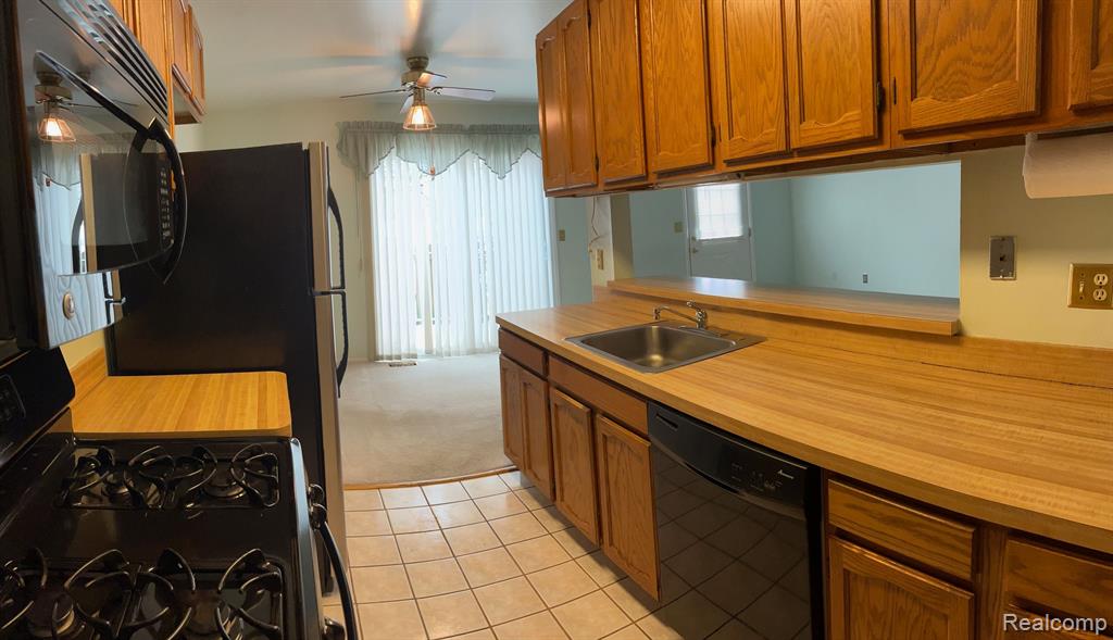 23667 STONEHENGE Boulevard, 34L, Novi, MI — Photo 6