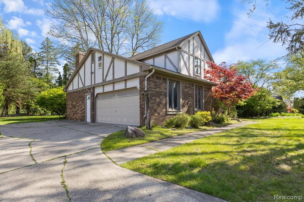 4824 Quarton Road, Bloomfield Hills, MI 48302 — Photo 47