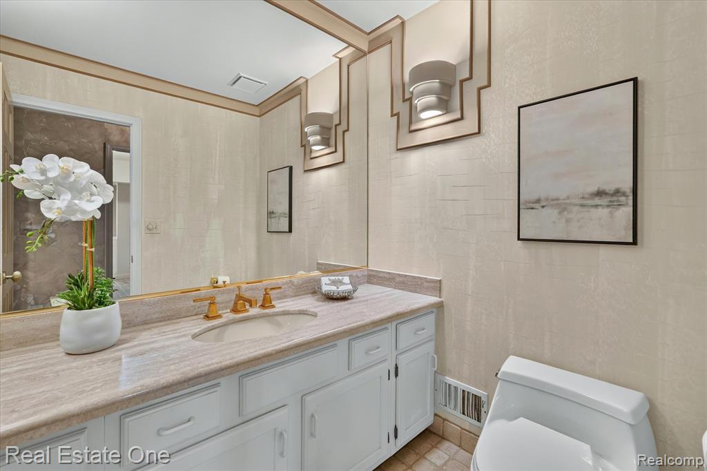 5161 Ledgewood Drive, Commerce Twp, MI 48382 — Photo 36