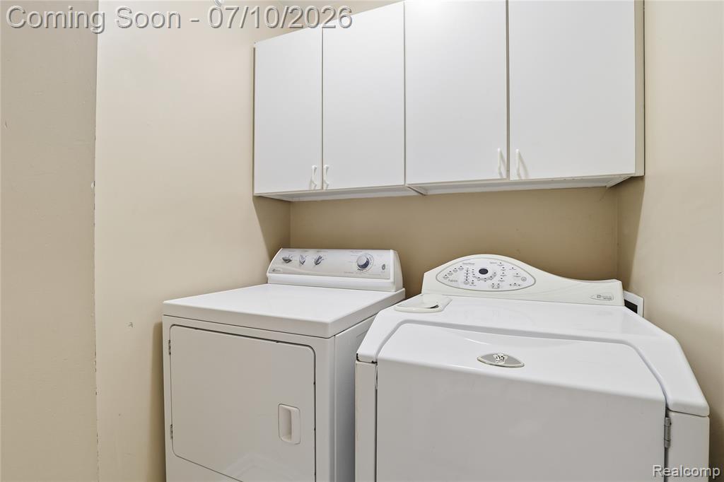 5275 E Maple Avenue, Grand Blanc, MI 48439 — Photo 26