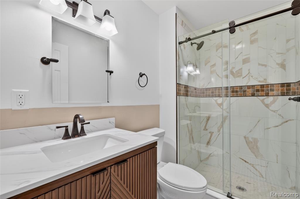 24784 Ashley Court, Redford, MI 48239 — Photo 25