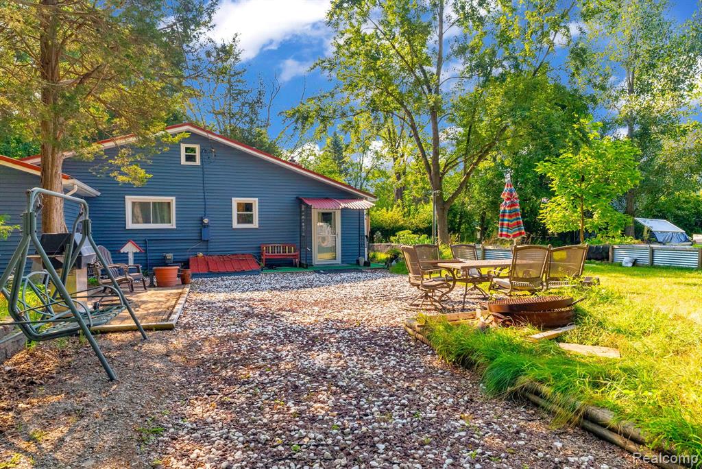 1120 HUBBLE Drive, Holly, MI 48442 — Photo 22