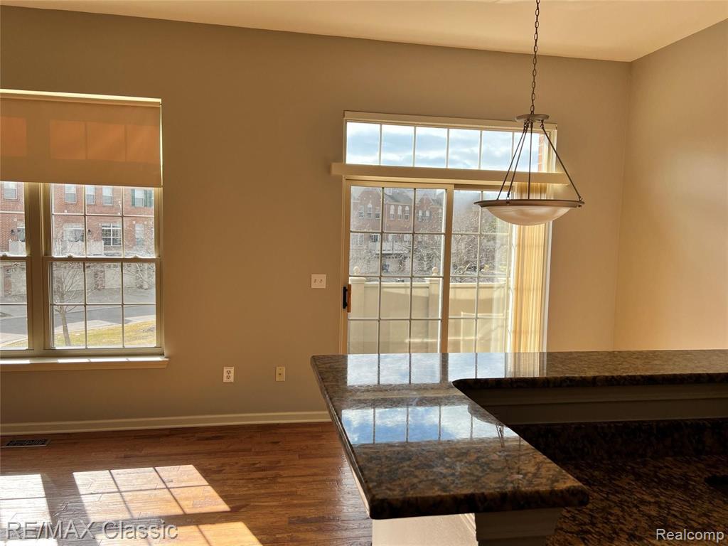 39773 ROCKCREST Circle, Northville, MI — Photo 18