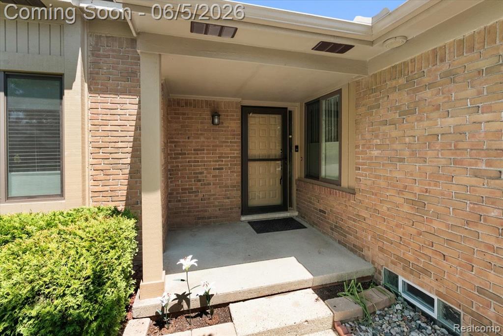 552 Tennyson, Rochester Hills, MI 48307 — Photo 4