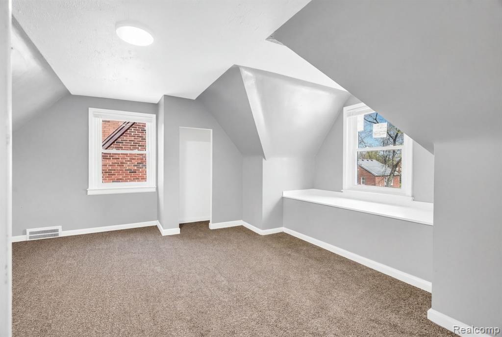 9911 Berkshire Street, Detroit, MI 48224 — Photo 25
