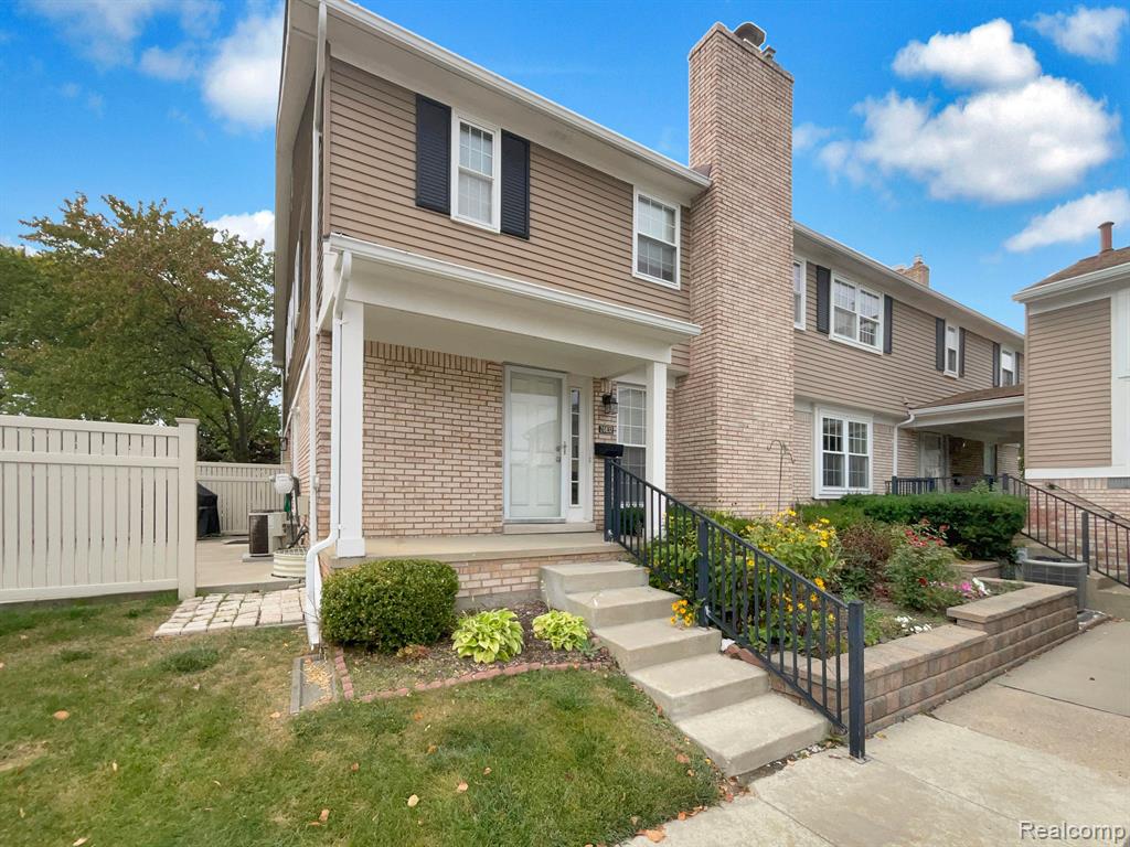 20826 W GLEN HAVEN Circle, Northville, MI 48167 — Photo 8