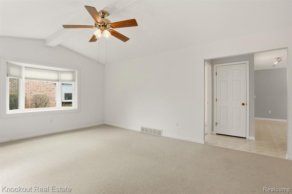 2 Wilshire Drive, Frankenmuth, MI 48734 — Photo 16