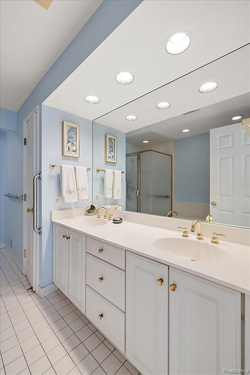 9000 Harbor Place Drive, Saint Clair Shores, MI 48080 — Photo 29