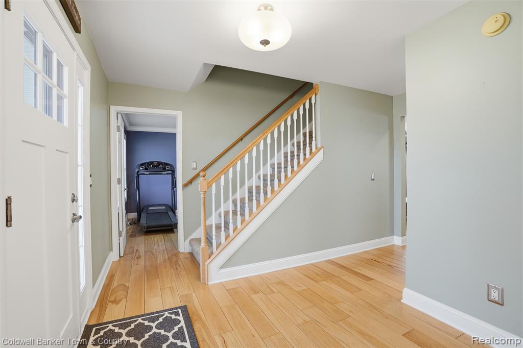 7431 Oceola Farms Court, Howell, MI 48855 — Photo 8