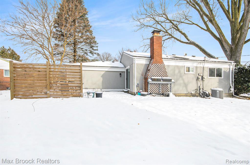 720 Hamlet Court, Auburn Hills, MI 48326 — Photo 23