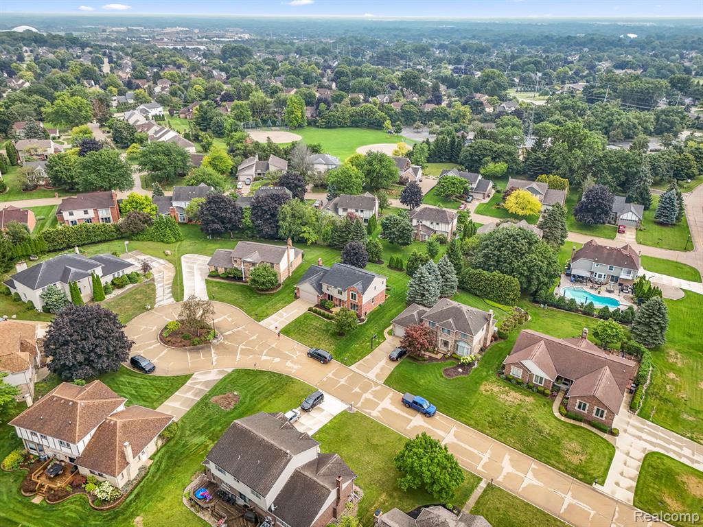 41725 Pon Meadow Court, Northville, MI 48168 — Photo 55