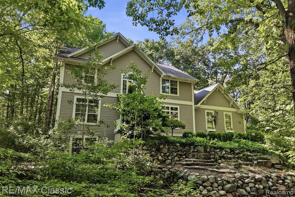 6303 Ridge Hollow Lane, Davisburg, MI 48350