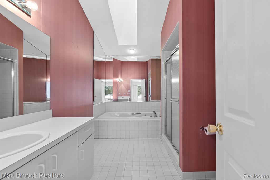 7364 SHERWOOD CREEK, 21, West Bloomfield, MI — Photo 31