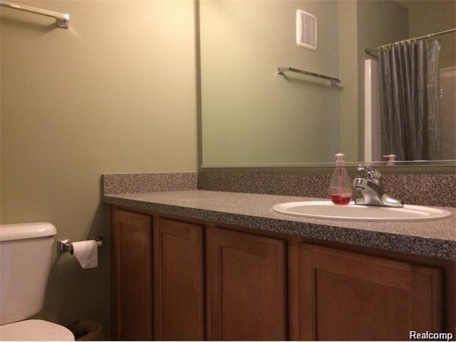 14210 Addington Drive, Commerce Twp, MI 48390 — Photo 14