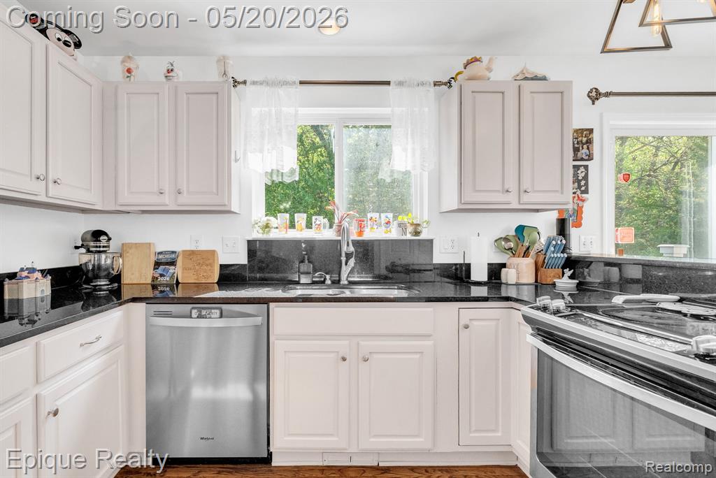 8239 Loon Lane, Grand Blanc, MI 48439 — Photo 18