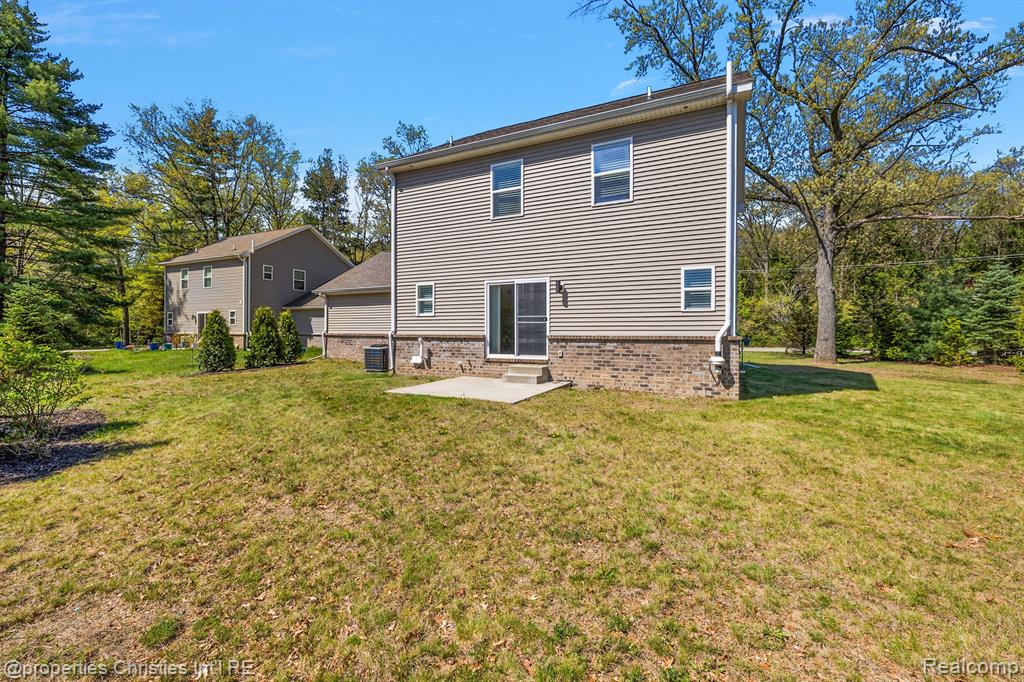 4125 S Newton Road, Commerce Twp, MI 48390 — Photo 3