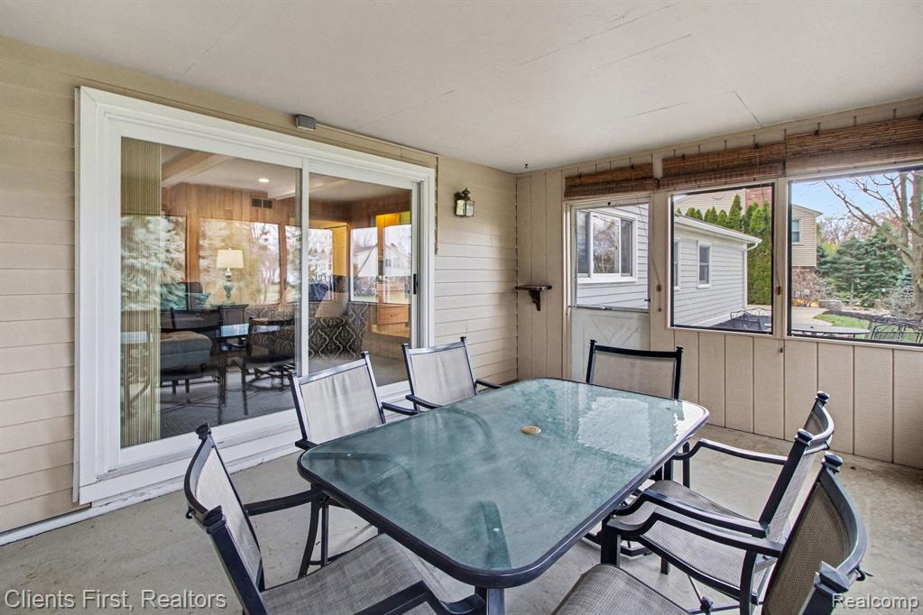 42356 Cotswold Court, Northville, MI, 48168