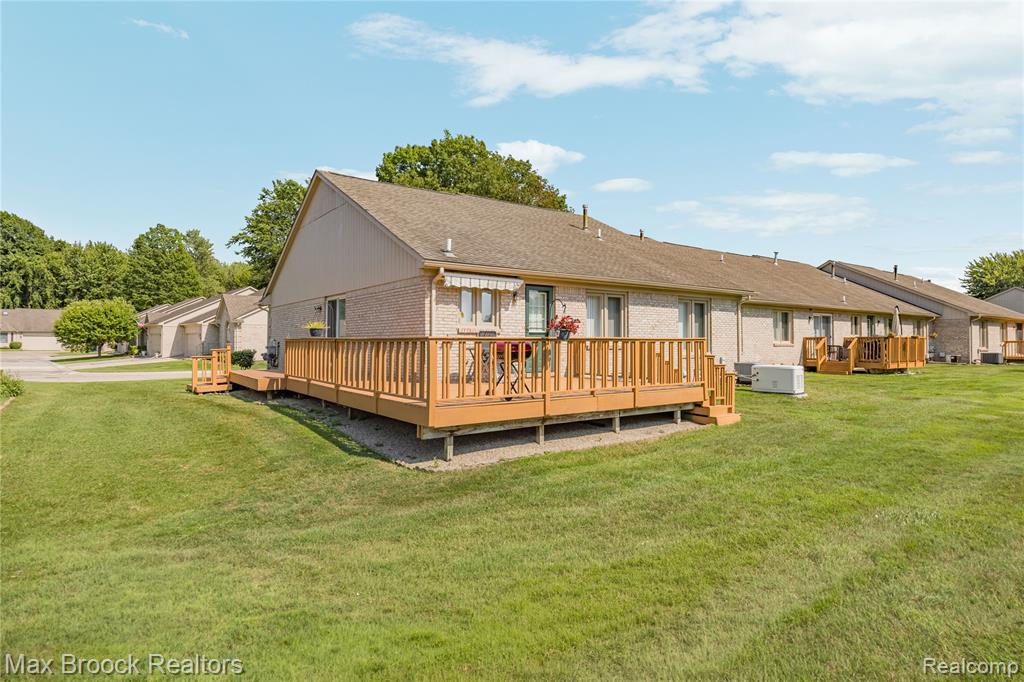 35263 Kings Forest Boulevard, Clinton Twp, MI 48035 — Photo 46