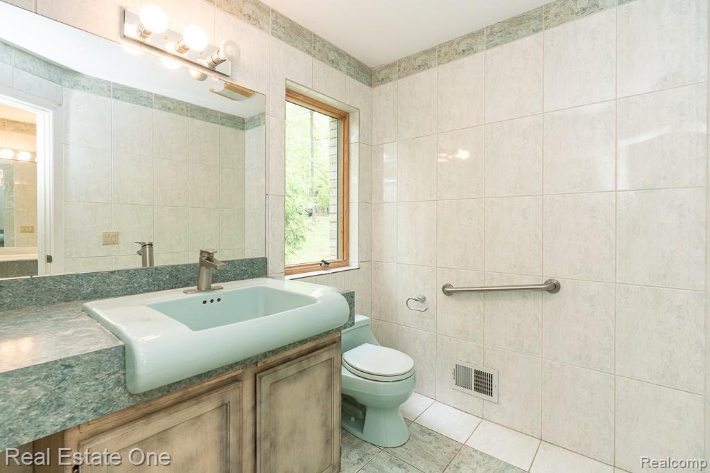 2670 Spring Grove Drive, Brighton, MI 48114 — Photo 31