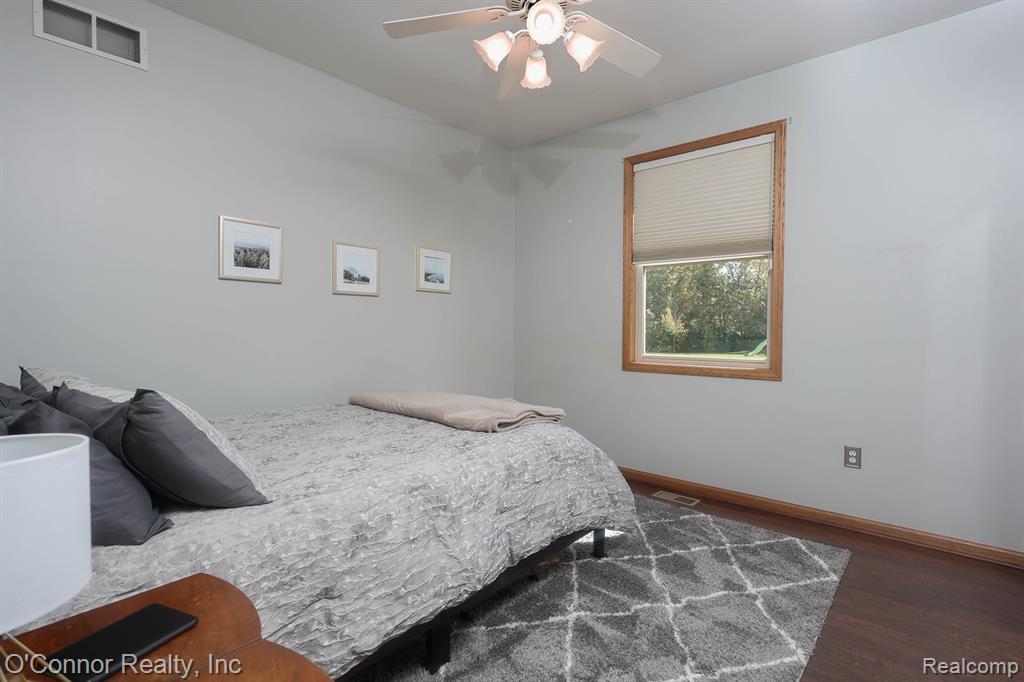 765 Lomasney Lane, Marysville, MI 48040 — Photo 33