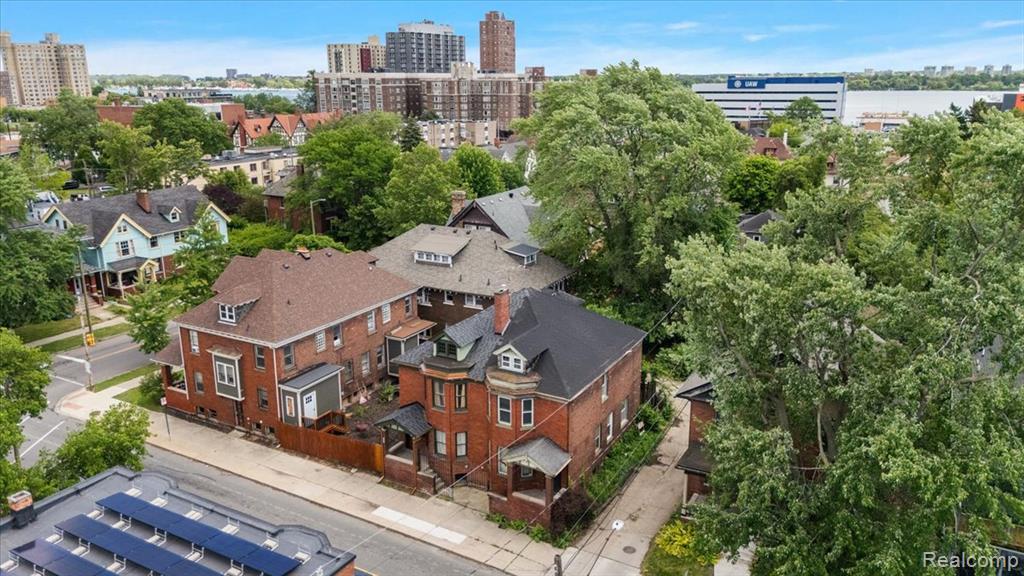 7950 E Lafayette Street, Detroit, MI 48214 — Photo 40