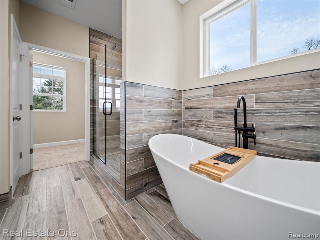 8527 Mystic Pines Court, Pinckney, MI 48169 — Photo 19