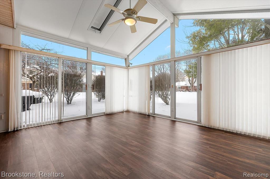 5138 Hale Drive, Troy, MI 48085 — Photo 23