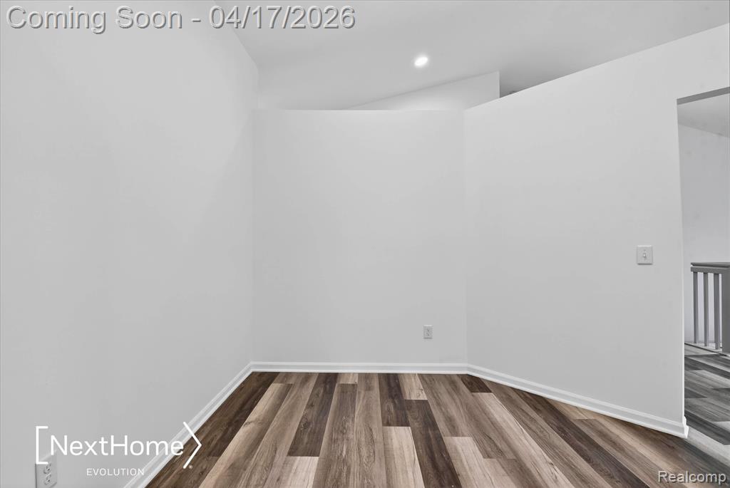 321 Oxford Court, Belleville, MI 48111 — Photo 27