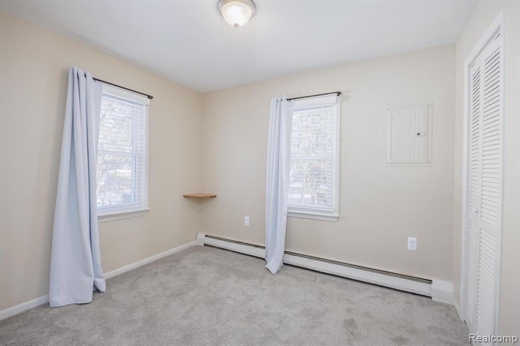 440 Bunny Run Boulevard, Lake Orion, MI 48362 — Photo 13