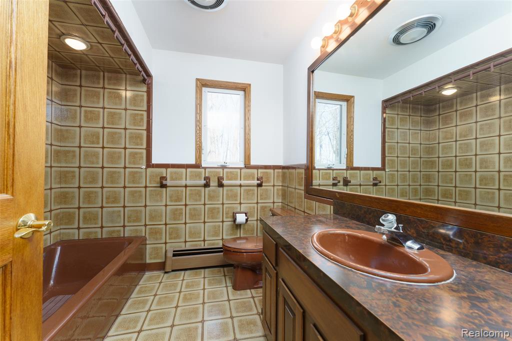 9800 Roberts Road, Gregory, MI 48137 — Photo 49