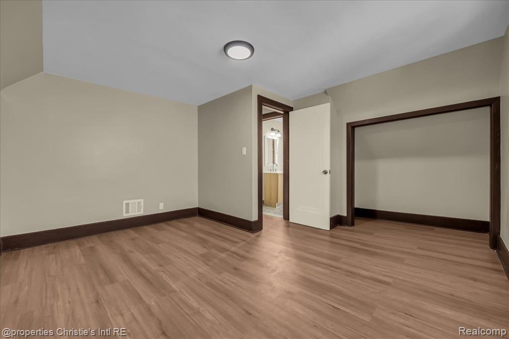 5215 Buckingham Avenue, Detroit, MI 48224 — Photo 18