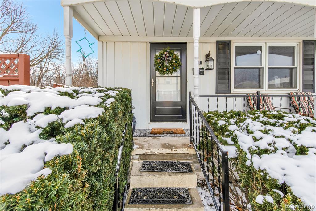 85 BEECHWOODE Lane, Pontiac, MI 48340 — Photo 2