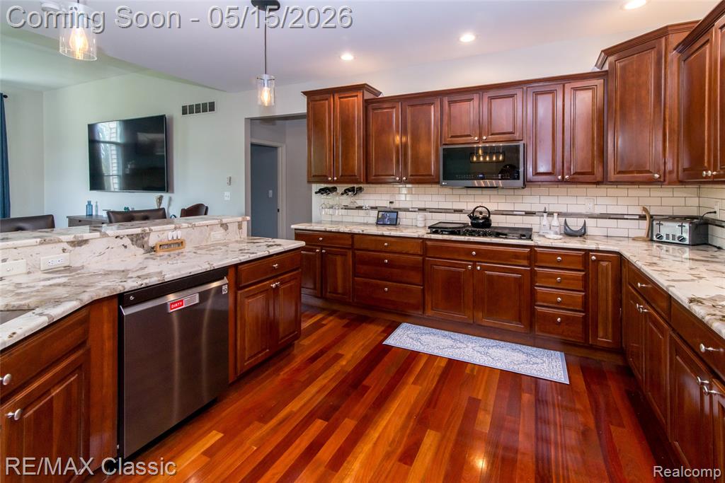 4144 Meadow Hills Drive, Pinckney, MI 48169 — Photo 19