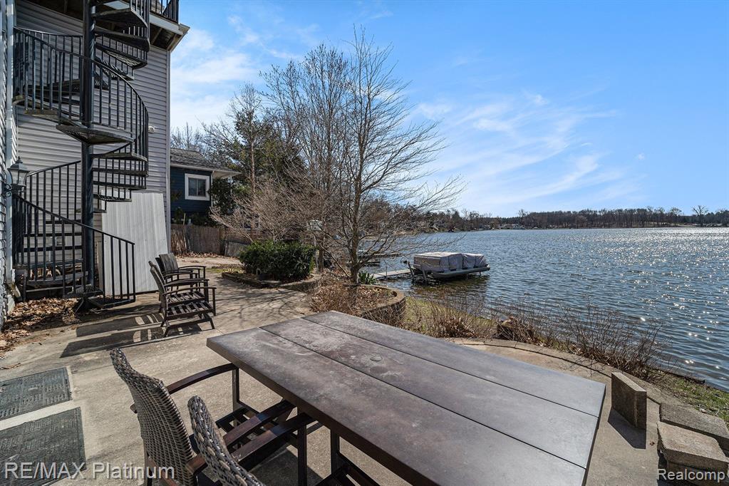 6512 BUCKSHORE Drive, Whitmore Lake, MI 48189 — Photo 39