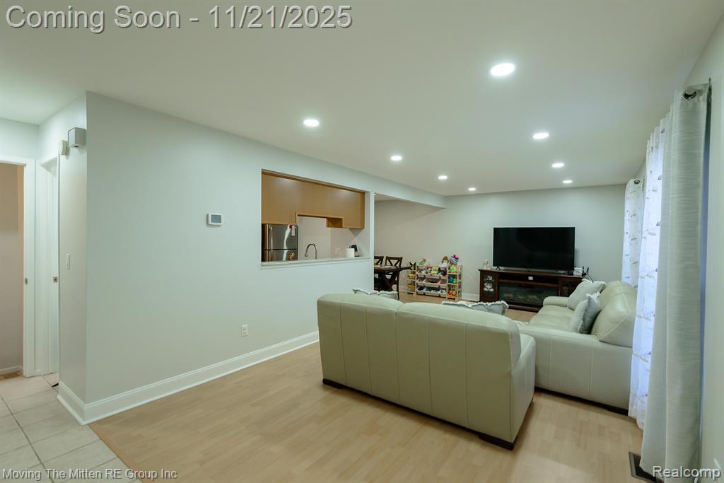 6909 Harvard Lane, Canton, MI 48187 — Photo 6