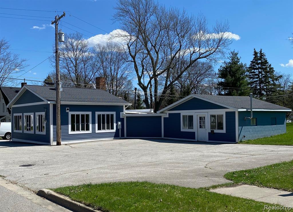 815 GIBBS Street, Caro, MI 48723 — front exterior