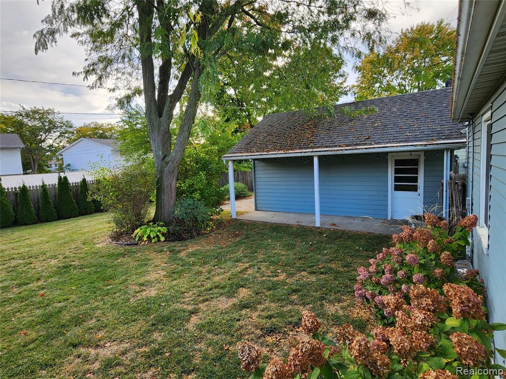 213 E Vates Street, Frankenmuth, MI 48734 — Photo 5