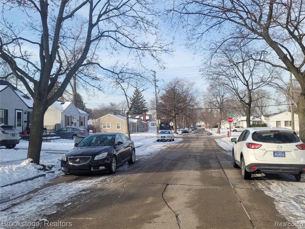 438 W Goulson Avenue, Hazel Park, MI 48030 — Photo 15