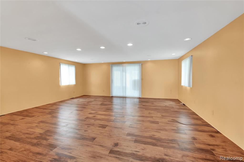 5428 Gratiot Avenue, St. Clair, MI 48079 — Photo 7