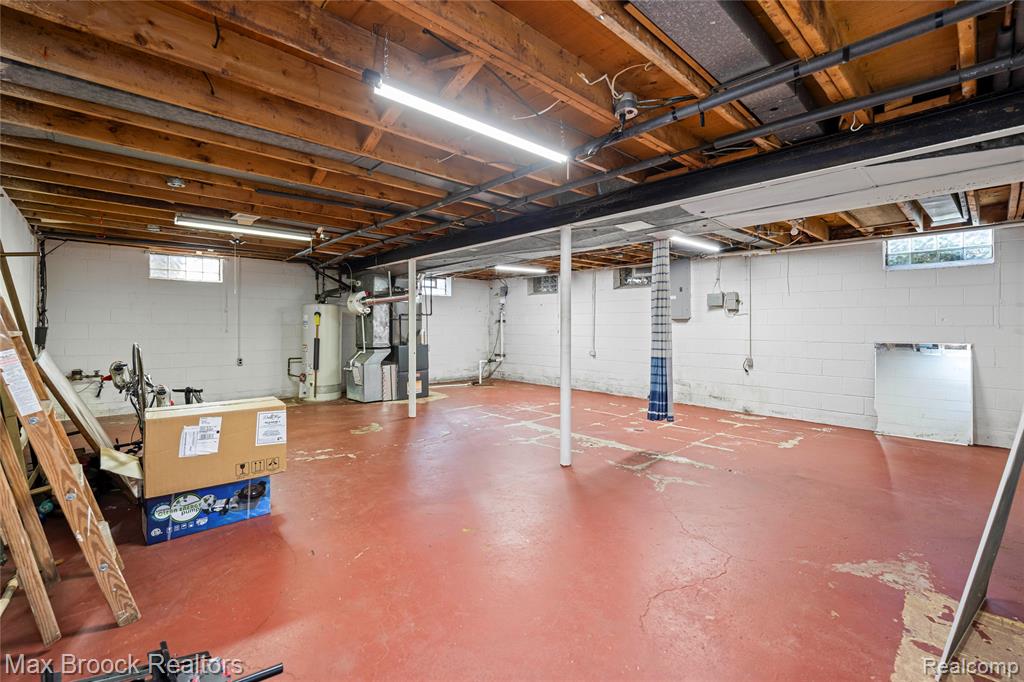 6335 Thorneycroft Drive, Shelby Twp, MI 48316 — Photo 33