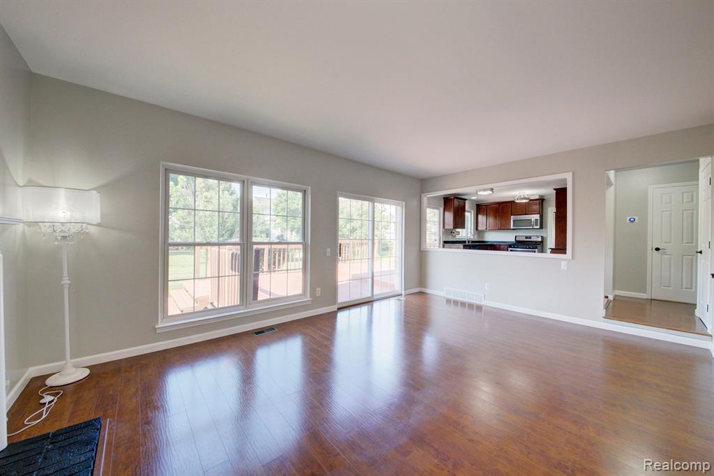 44914 FAIR OAKS Drive, Canton, MI 48187 — Photo 14