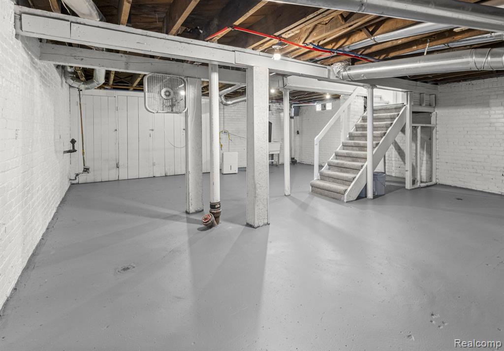 929 Lawrence Street, Detroit, MI 48202 — Photo 31