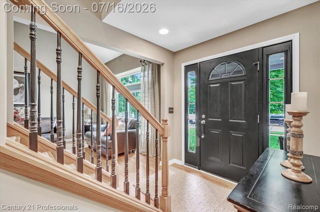 7520 Paradise Drive, Grand Blanc, MI 48439 — Photo 15