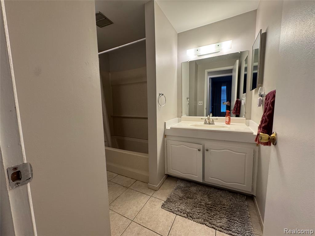 6958 Harvard Lane, Canton, MI 48187 — Photo 22