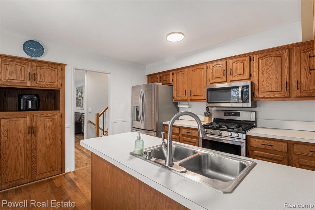 5957 Slate Drive E, Troy, MI 48085 — Photo 9