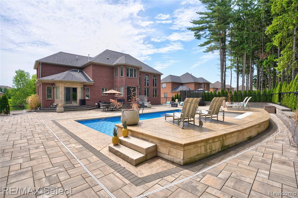 3334 Creekview Drive, Davison, MI 48423 — Photo 8