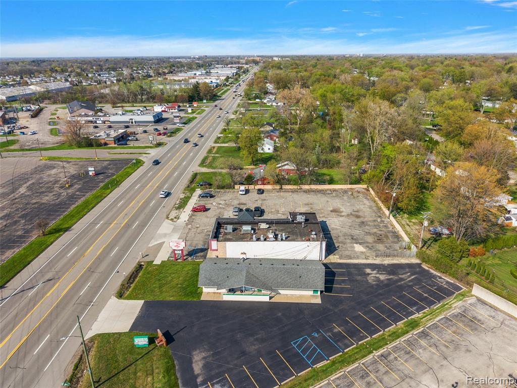 37116 S Groesbeck Highway, Clinton Twp, MI 48036 — Photo 15