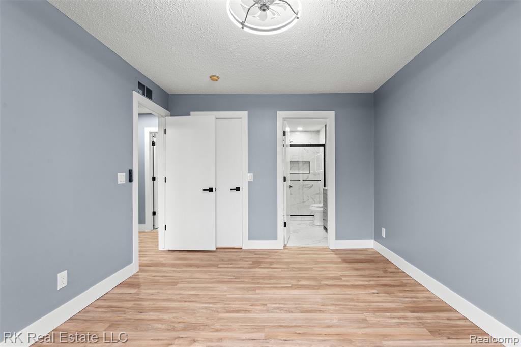 44900 Bayview Drive Unit #20, Novi, MI 48377 — Photo 20