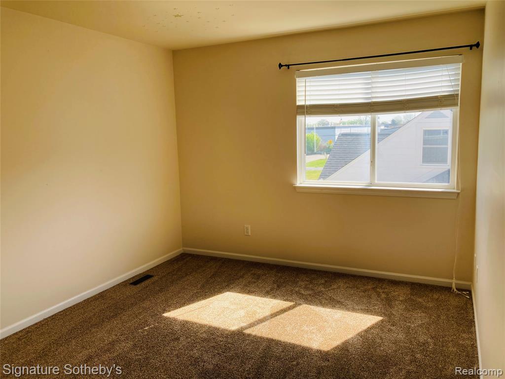 1070 Arthur Drive, Troy, MI 48083 — Photo 16